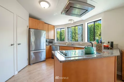 907 240th Pl SW, Bothell, WA 98021 photo 4