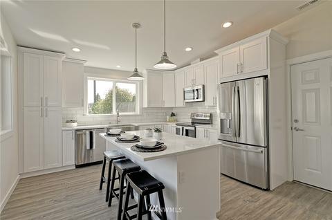 1725 Maple St, Everett, WA 98201 photo 2