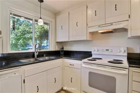 509 223rd St SW, Bothell, WA 98021 photo 12