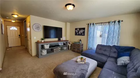 100 Crown Point Rd, Longview, WA 98632 photo 3
