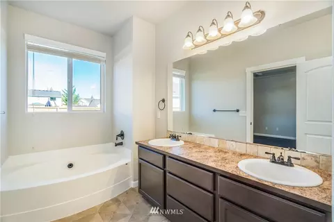 18505 11th Ln E, Spanaway, WA 98387 photo 14
