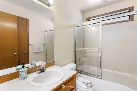 10408 NE 190th St, Bothell, WA 98011 photo 11
