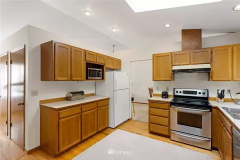 10408 NE 190th St, Bothell, WA 98011 photo 18