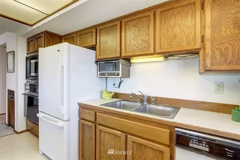 317 Kennebeck Ave S #304, Kent, WA 98030 photo 9