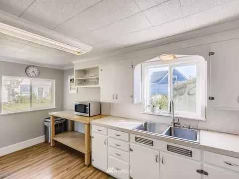 1025 Rockefeller Ave, Everett, WA 98201 photo 9