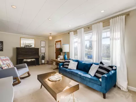 1025 Rockefeller Ave, Everett, WA 98201 photo 6