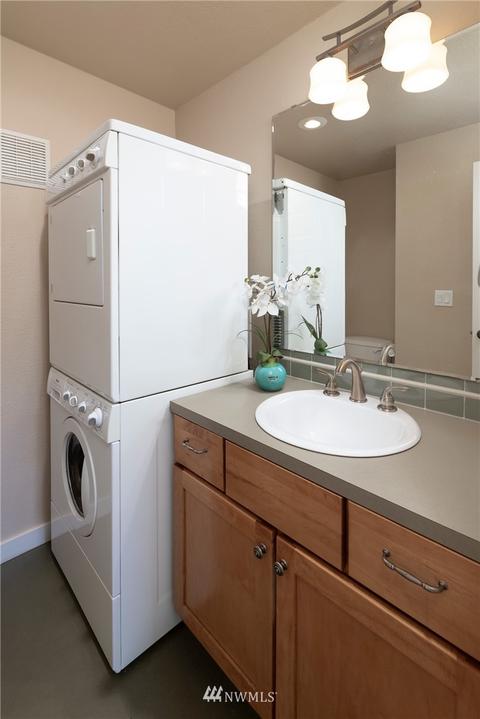 1021 SEverett Mall Way #D, Everett, WA 98208 photo 28