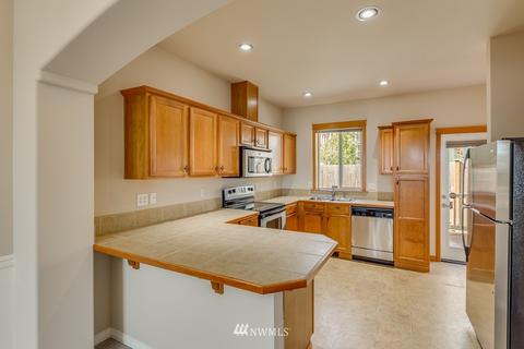 518 Pilchuck Path, Everett, WA 98201 photo 14