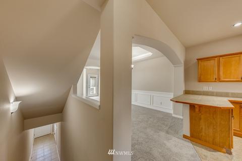 518 Pilchuck Path, Everett, WA 98201 photo 16