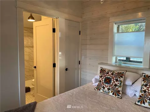22 Wild Currant Ct, Eastsound, WA 98245 photo 9