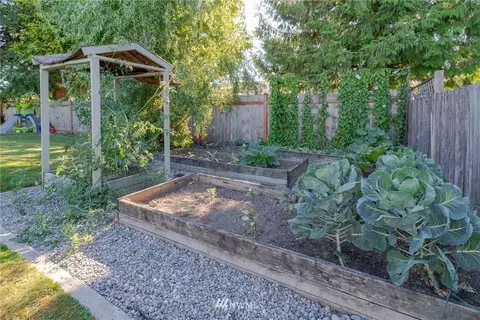 1852 Florence St, Enumclaw, WA 98022 photo 16