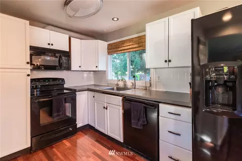 1852 Florence St, Enumclaw, WA 98022 photo 7