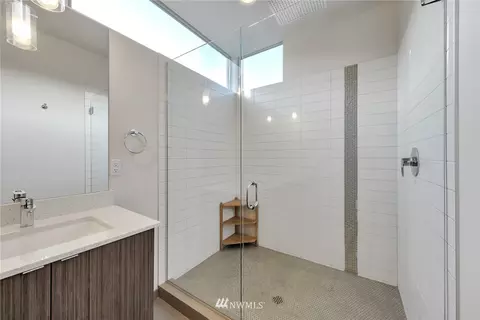 228 27th Ave E, Seattle, WA 98112 photo 14