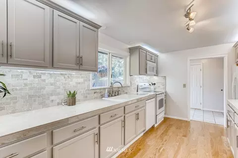 11817 Alexander Rd, Everett, WA 98204 photo 6