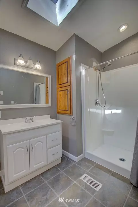 20904 46th Ave E, Spanaway, WA 98387 photo 6