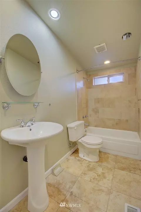 20904 46th Ave E, Spanaway, WA 98387 photo 9