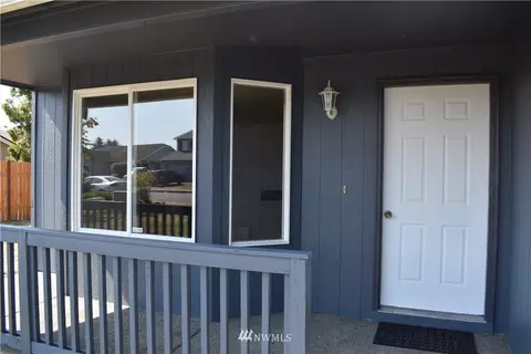 1405 Mellinger Ave NW, Orting, WA 98360 photo 2