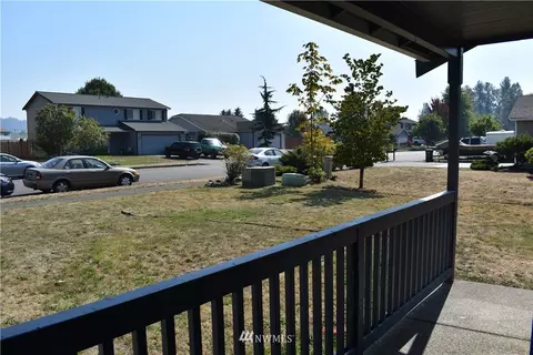 1405 Mellinger Ave NW, Orting, WA 98360 photo 3