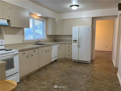 423 E Gibson Ave, Chelan, WA 98816 photo 11