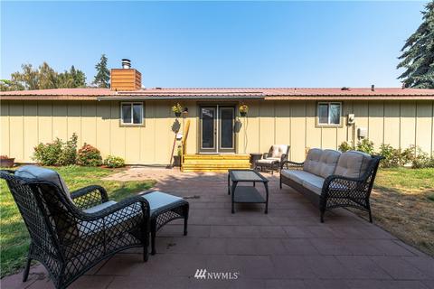 706 E Wapato Ave, Chelan, WA 98816 photo 3