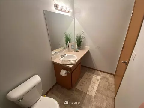 921 Riddell Ave NE, Orting, WA 98360 photo 16
