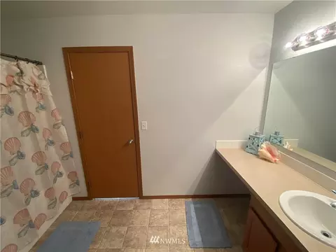 921 Riddell Ave NE, Orting, WA 98360 photo 26
