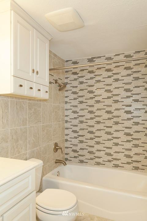 9517 NE 180th St #B206, Bothell, WA 98011 photo 15
