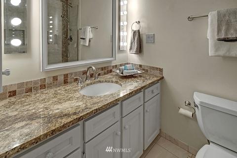 2500 Canterbury Ln E #101, Seattle, WA 98112 photo 15