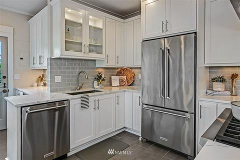 6756 16th Ave NW, Seattle, WA 98117 photo 11
