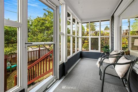 6756 16th Ave NW, Seattle, WA 98117 photo 4