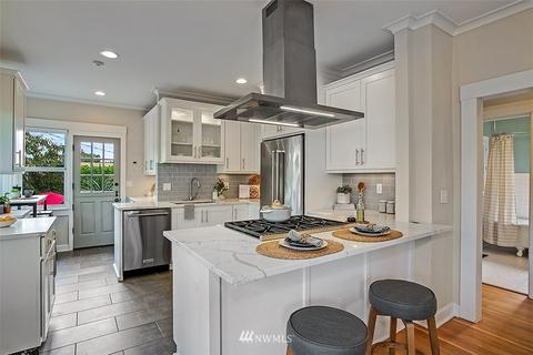6756 16th Ave NW, Seattle, WA 98117 photo 10