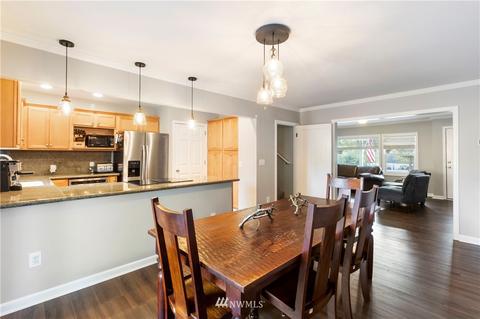 12425 20th Ave E, Tacoma, WA 98445 photo 9