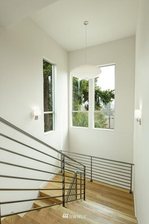 6831 19th Ave NE, Seattle, WA 98115 photo 33