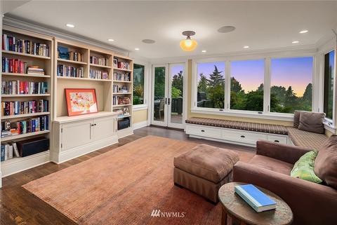 3323 W Laurelhurst Dr NE, Seattle, WA 98105 photo 13