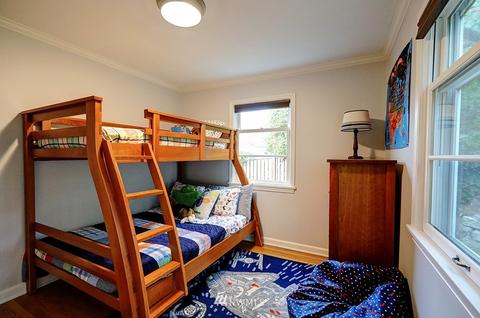 2432 30th Ave W, Seattle, WA 98199 photo 19