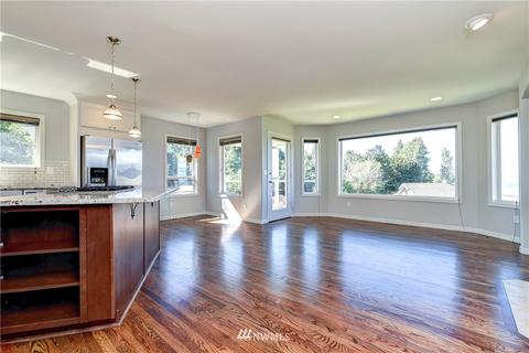 1716 Edgemoor Ln, Everett, WA 98203 photo 4