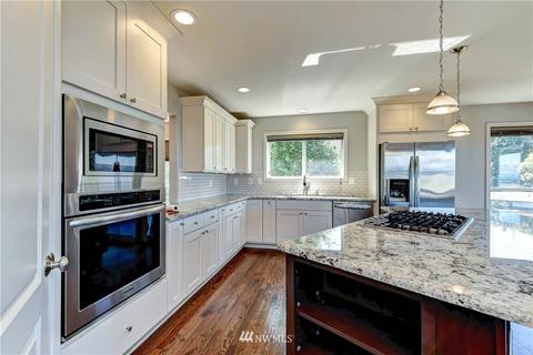 1716 Edgemoor Ln, Everett, WA 98203 photo 8