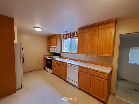 105 Centre St S, Rainier, WA 98576 photo 5