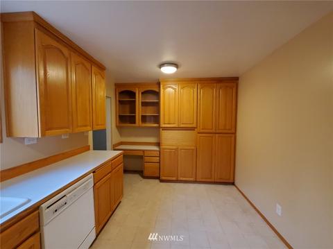 105 Centre St S, Rainier, WA 98576 photo 4