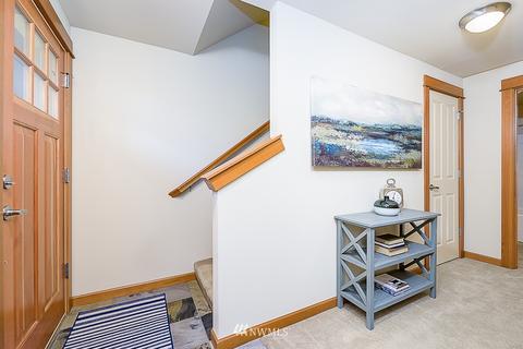 1739 25th Ave S, Seattle, WA 98144 photo 2