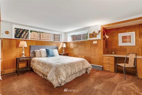 758 N 102nd St, Seattle, WA 98133 photo 15
