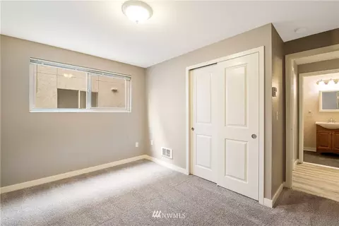 2213 NW 59th St, Seattle, WA 98107 photo 2