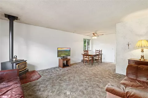 21227 SE 270th St, Maple Valley, WA 98038 photo 5