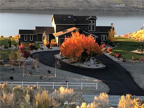 321 Highpoint Pl, Chelan, WA 98816 photo 4