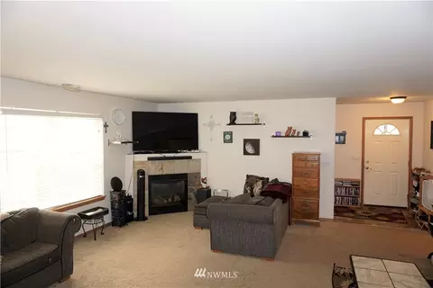 912 Daffodil Ave NE, Orting, WA 98360 photo 8
