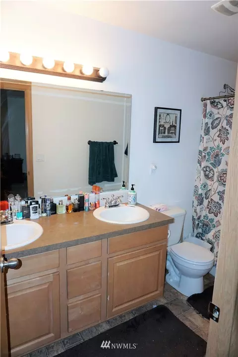 912 Daffodil Ave NE, Orting, WA 98360 photo 9