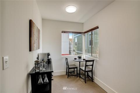 2215 Franklin Ave E, Seattle, WA 98102 photo 12