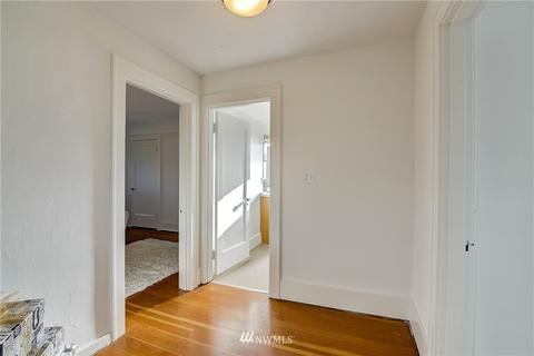 2215 Franklin Ave E, Seattle, WA 98102 photo 18