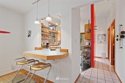 2104 E Thomas St, Seattle, WA 98112 photo 10