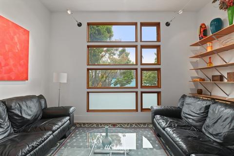 2104 E Thomas St, Seattle, WA 98112 photo 5